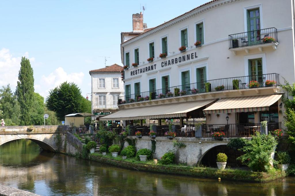 Brantôme Hotel Restaurant Charbonnel מראה חיצוני תמונה